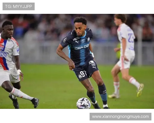 法甲明星球员表现分析:稳定输出与偶发神作 法甲明星球员表现分析:稳定输出与偶发神作